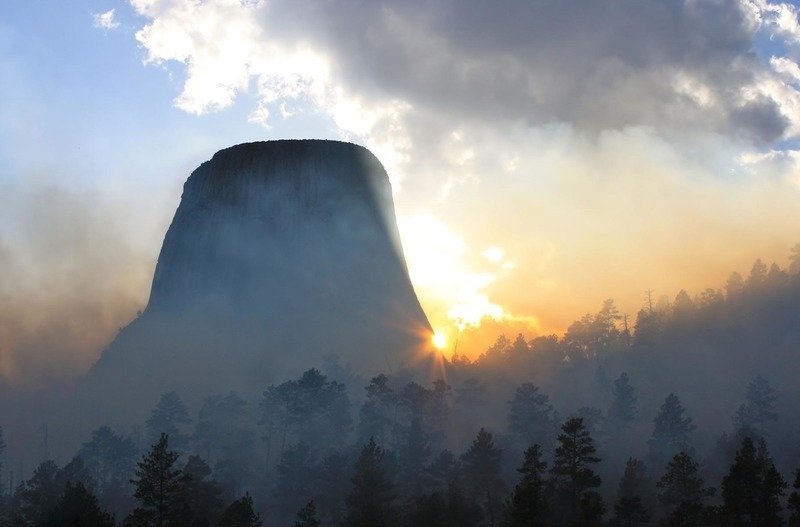 Башня Дьявола США Башня Дьявола США