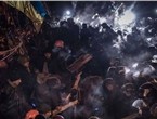 На передовой баррикад