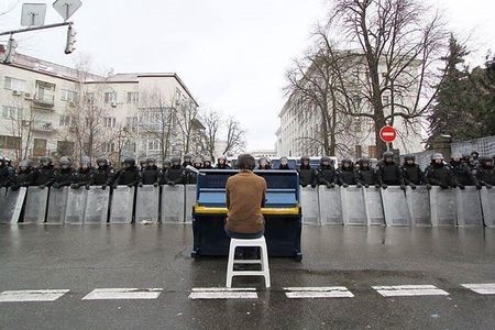 Пианист против войны