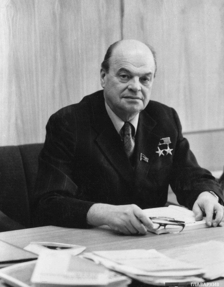 Николай Басов