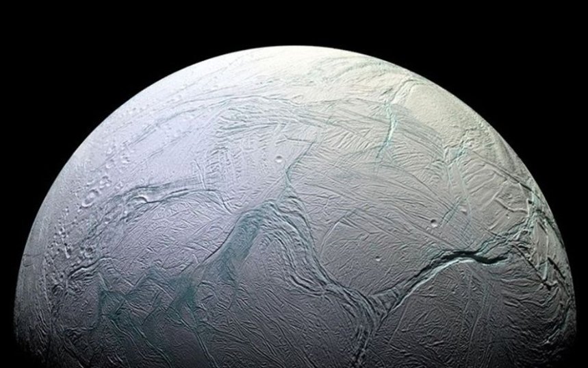 Поверхность Энцелада