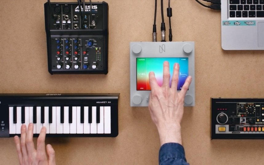 Нейронный синтезатор в действии