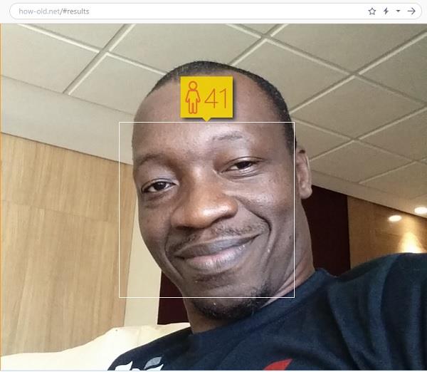 определил возраст и пол