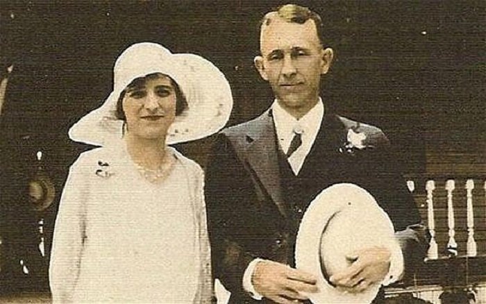 Лейла с мужем