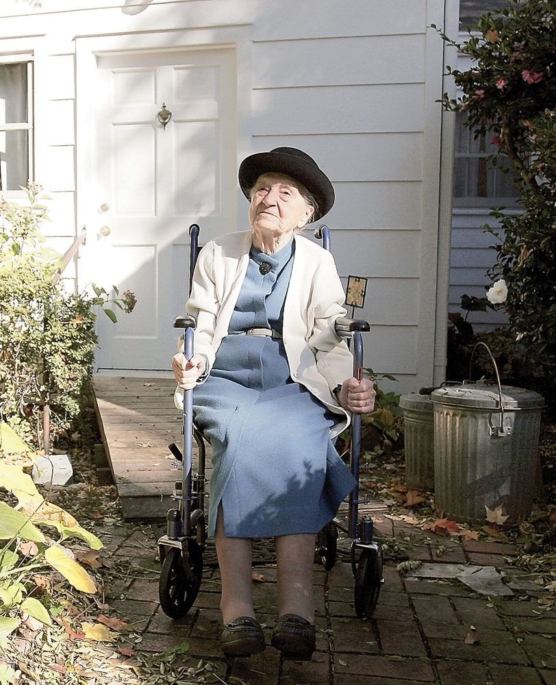 Лейла Денмарк