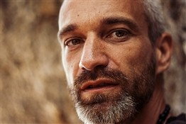 Особенности национального автостопа: интервью с Тимуром Белкиным