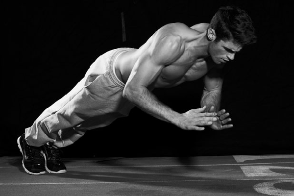 Отжимание от пола какие мышцы работают у мужчин фото