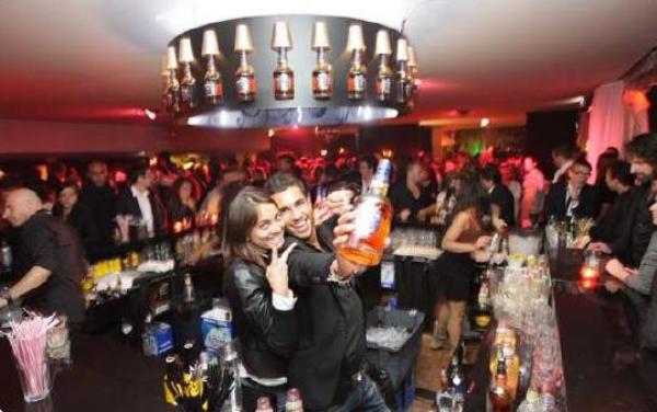 Поклонники Чивас Ригал