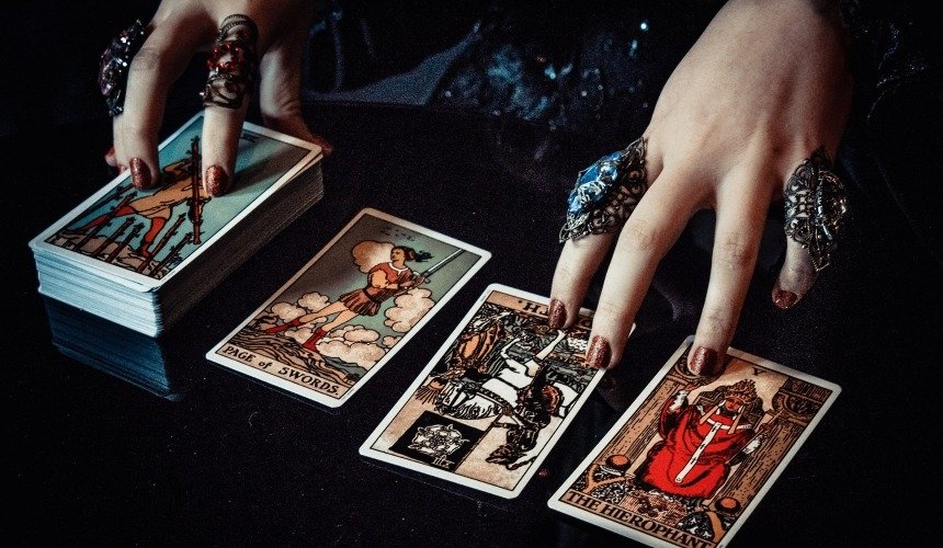 Гадание на картах таро 