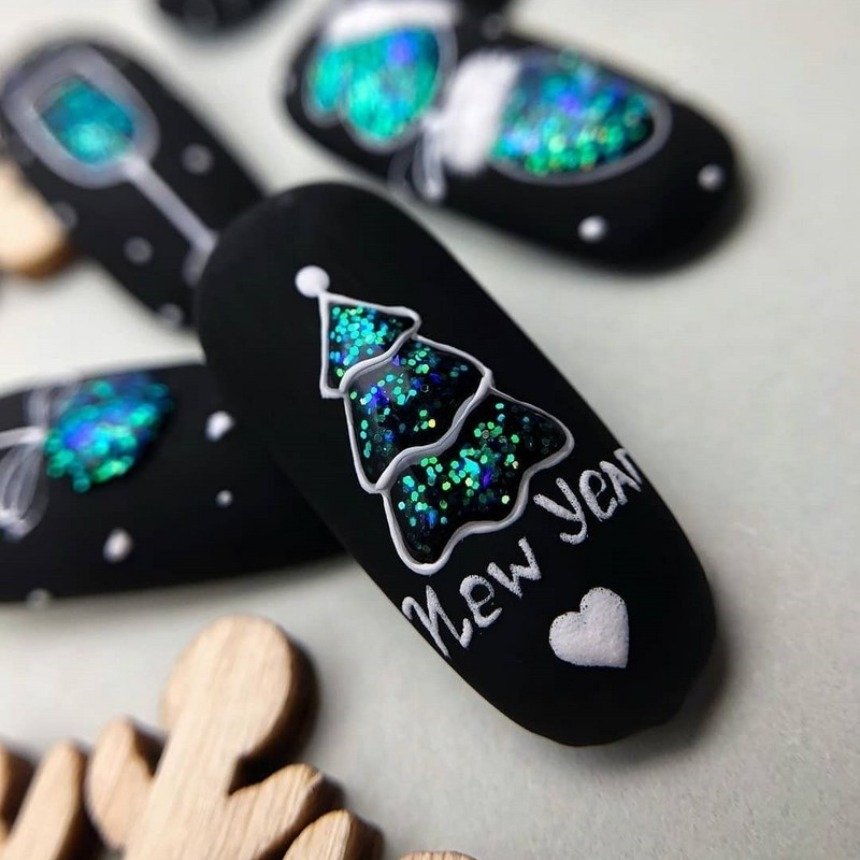 Когда делать маникюр в январе 2023