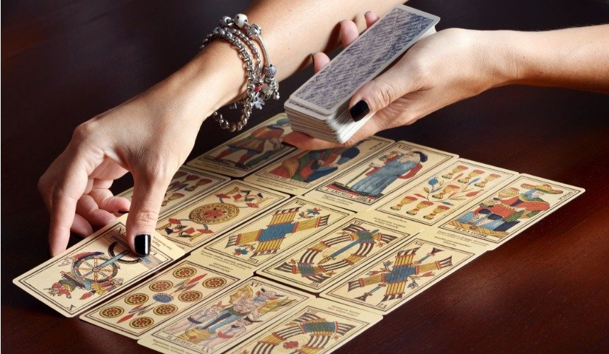 Гадание на картах таро 