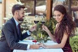 На что обращают внимание разные знаки зодиака при первой встрече