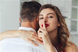 На каких женщин оборачиваются мужчины и провожают взглядом