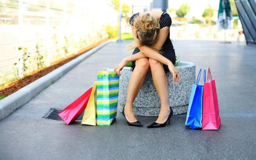 Девушка-шопоголик
