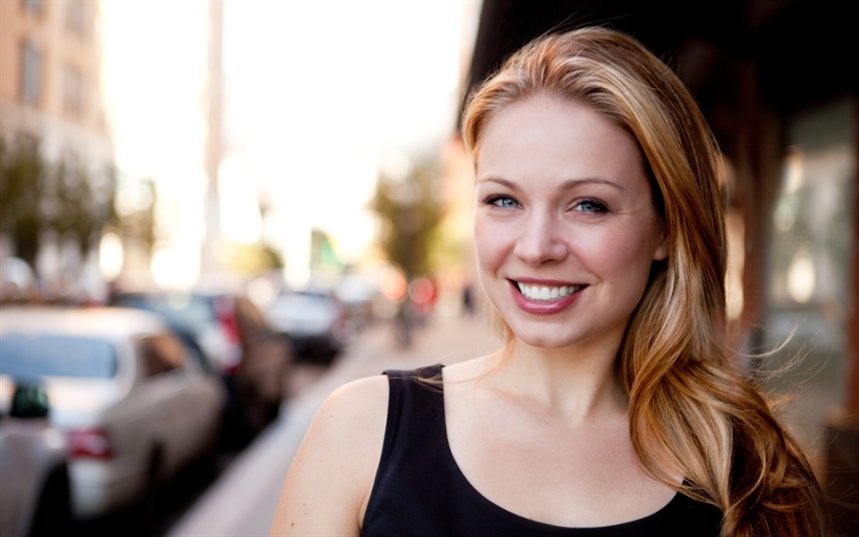 Уверенная в себе женщина