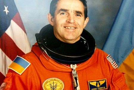 Леонид_Каденюк