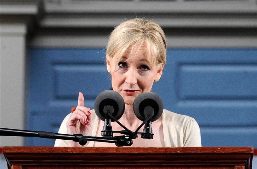 Роулинг во время выступления 