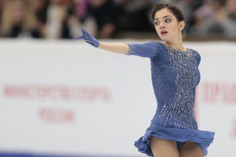 Евгения Медведева фигуристка