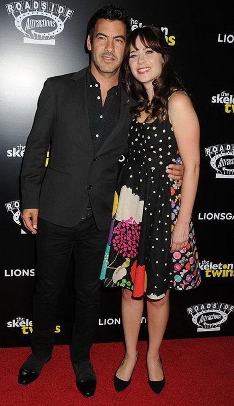 Зои Дешанель и Джакоба Печеника Зои Дешанель и Джакоба Печеника