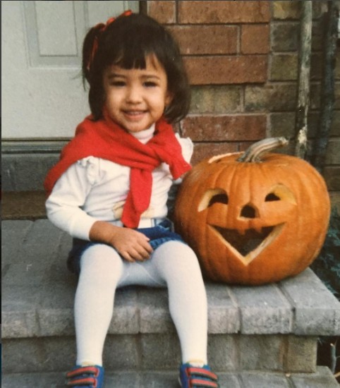 шэй мтчелл маленькая хэллоуин