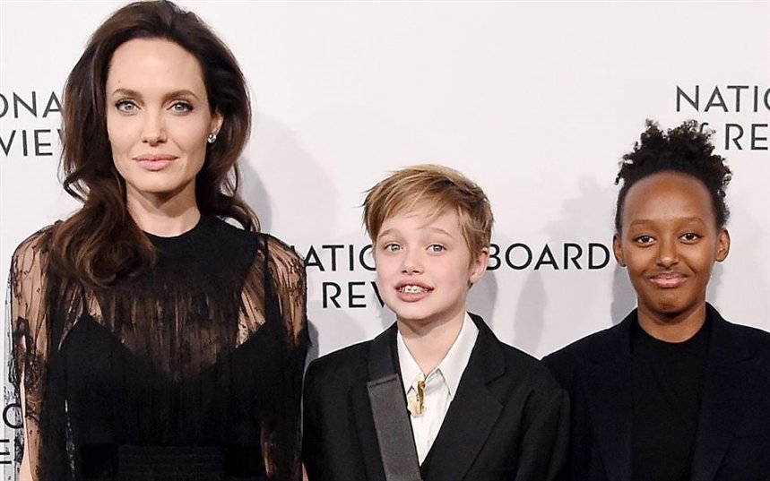 Джоли и дети