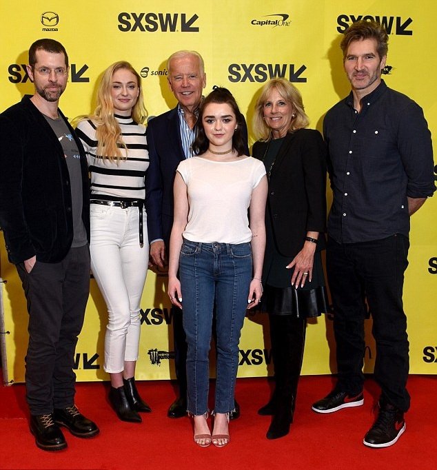 софи тернер мэйси уильямс  софи тернер мэйси уильямс