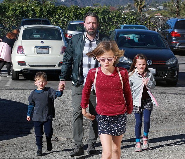 бен аффлек с детьми