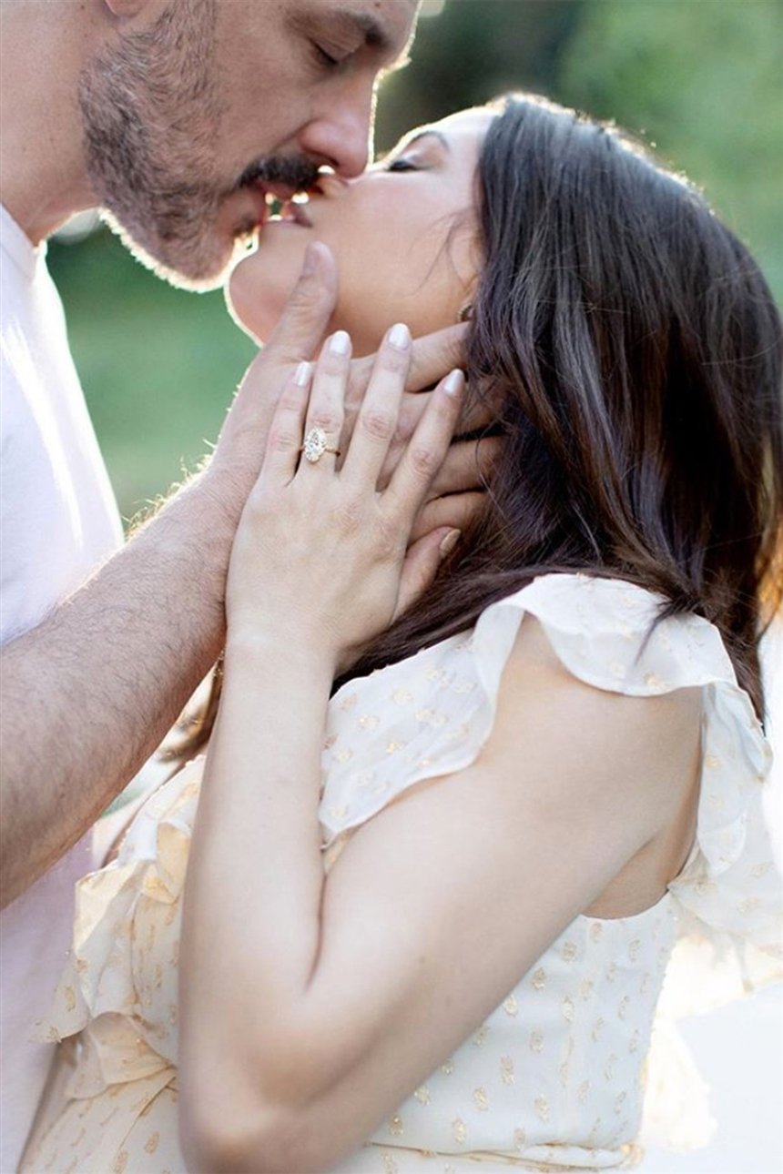 знаменитости, которые обручились в 2021