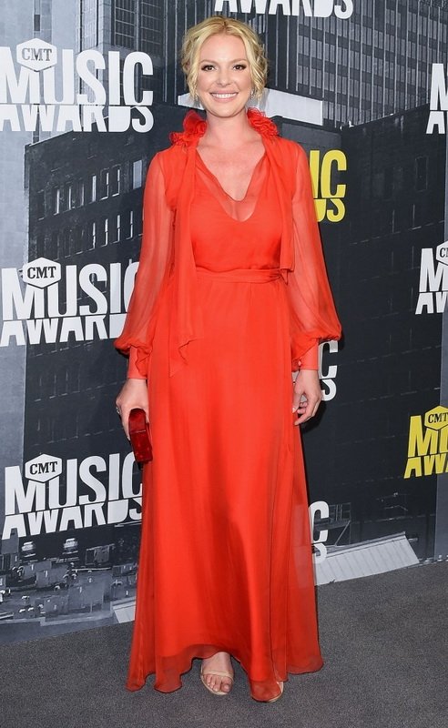 Кэтрин Хейгл Кэтрин Хейгл