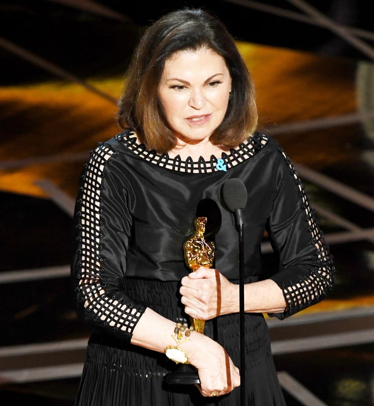 Лучшие костюмы Оскар 2017