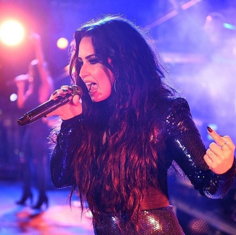 Деми Ловато