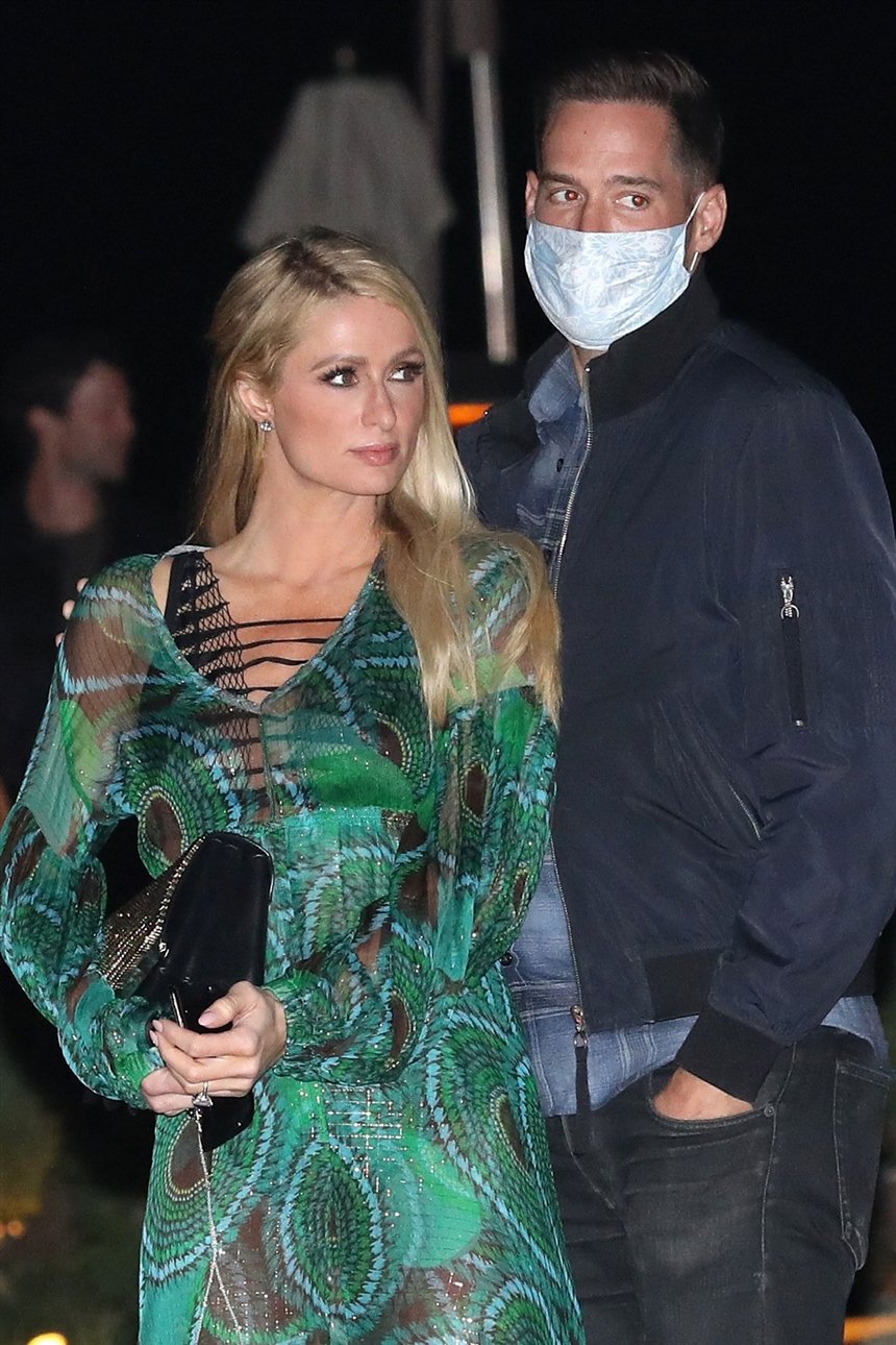 знаменитости, которые обручились в 2021 знаменитости, которые обручились в 2021