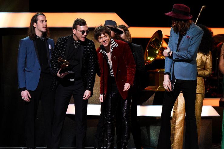 CAGE THE ELEPHANT Грэмми 2017