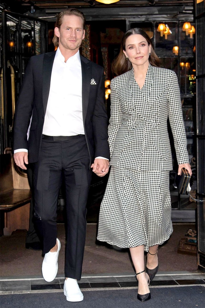 знаменитости, которые обручились в 2021